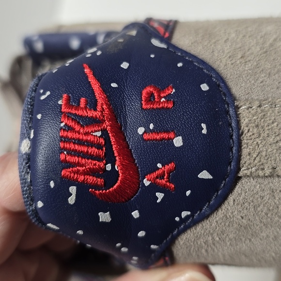 {Nike} 2018 Air Force 1 Low A 'Moon Landing Sneakers - Size 10 - Picture 14 of 15